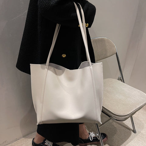 Retro Large Capacity Versatile Shoulder Handbag