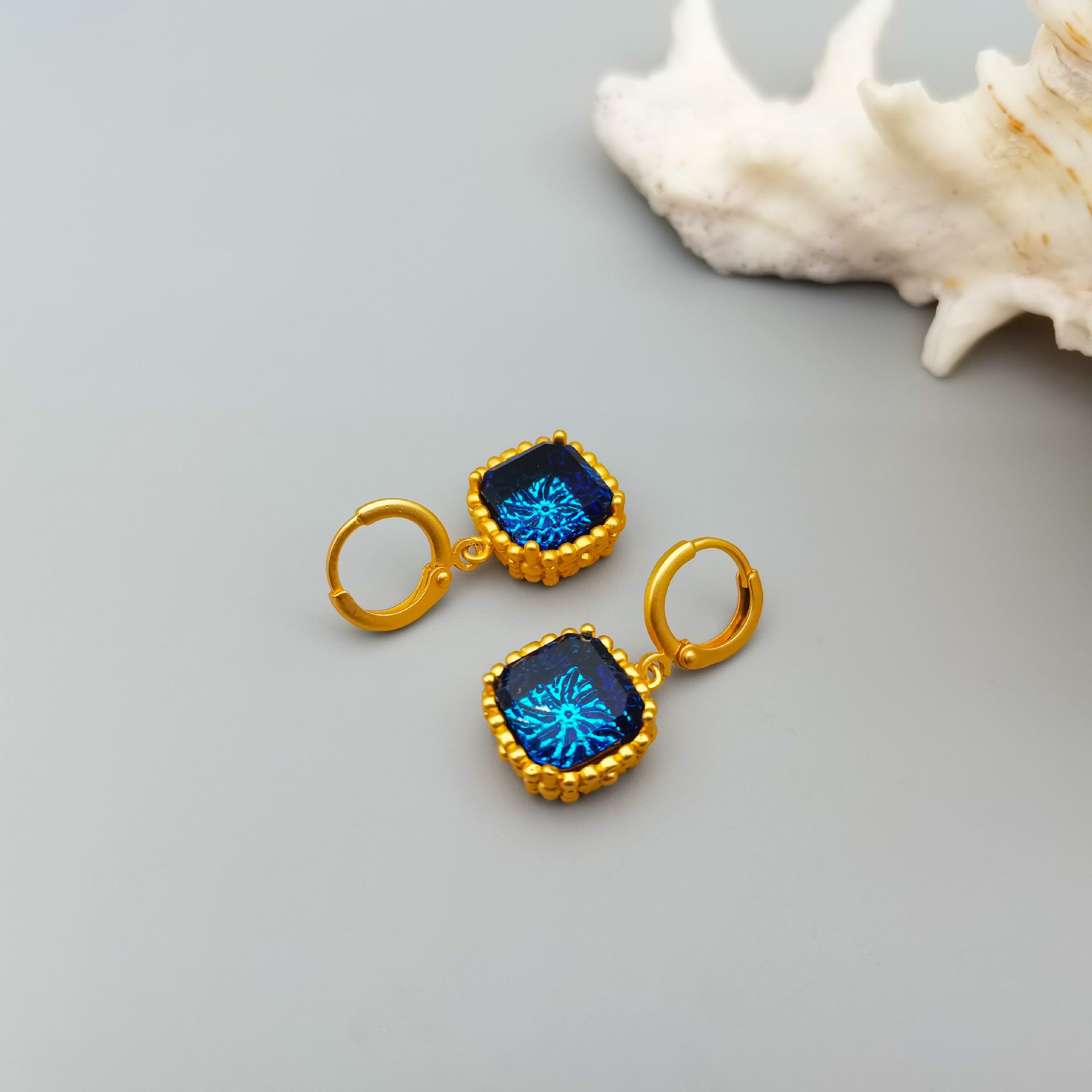Retro Simple Geometric Sapphire Earrings