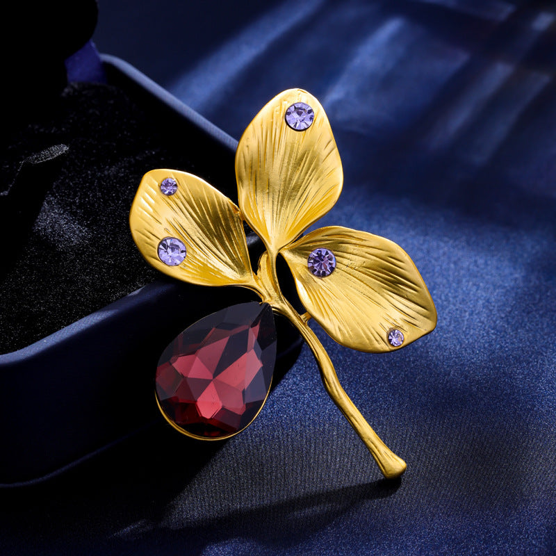 Vintage Maple Leaf Crystal Brooch