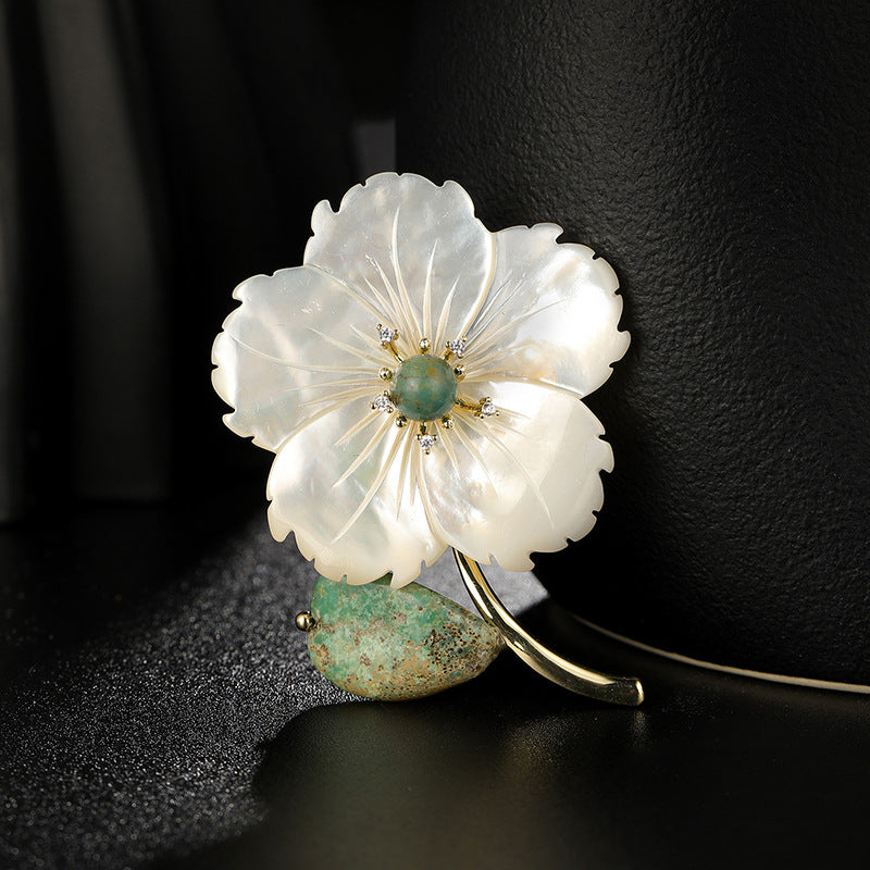 High-grade Natural Mother-of-pearl Shell Peach Blossom Brooch