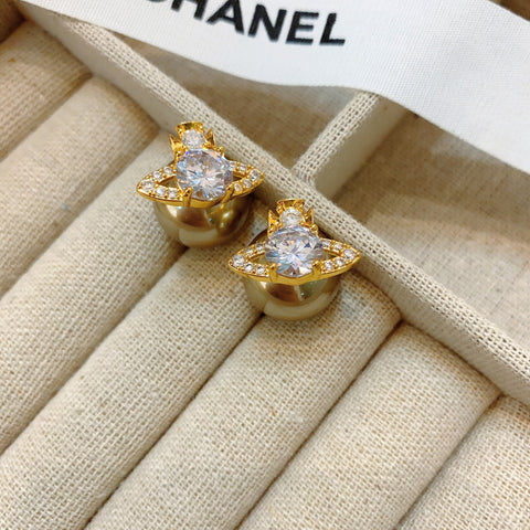 Exquisite Small Light Luxurious Romantic Retro Classic Earrings