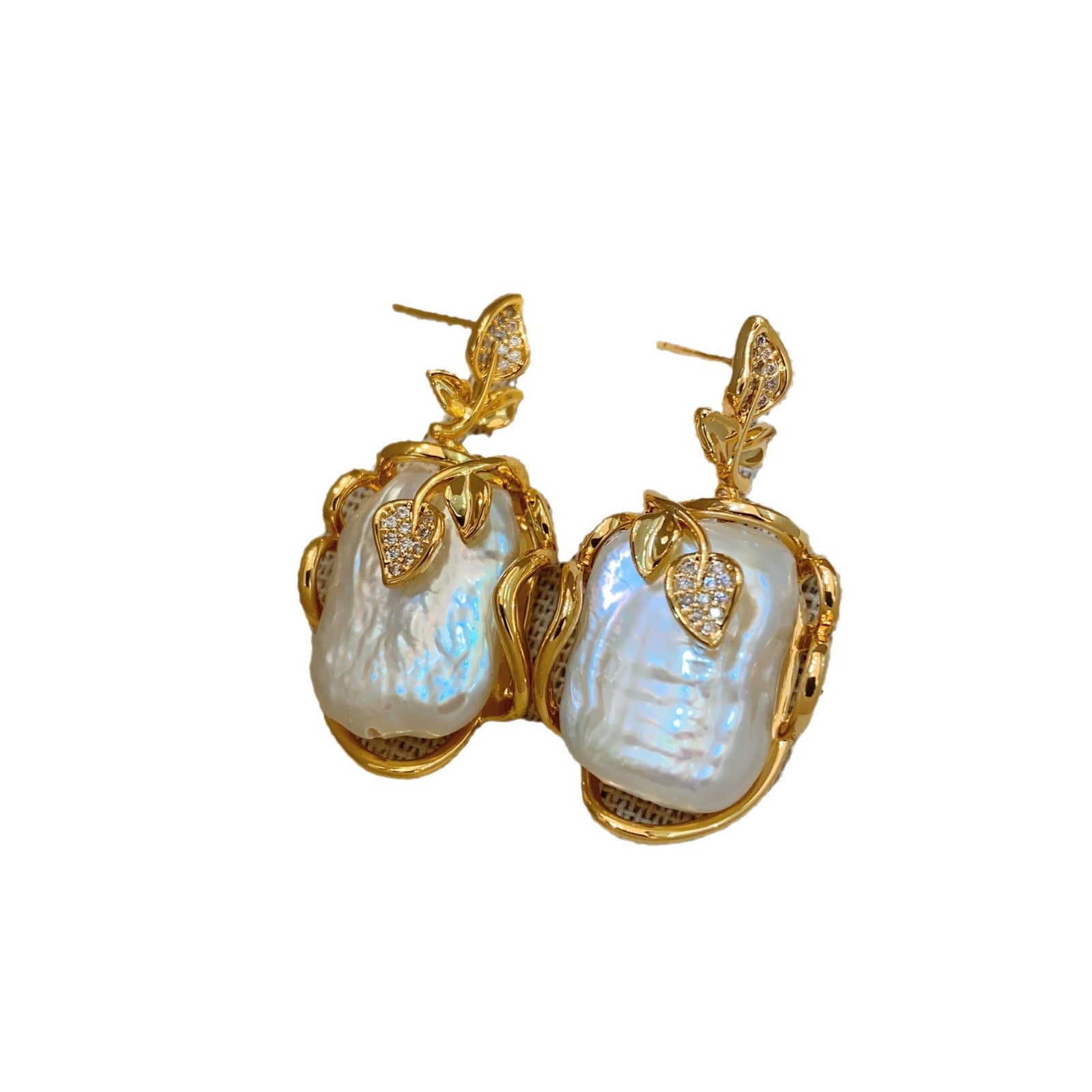 New High-end Vintage Natural Baroque Pearl Gold-plated Earrings
