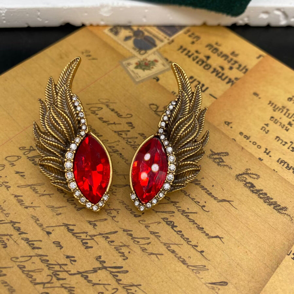 Vintage Retro High-end Design Necklace Earrings Set